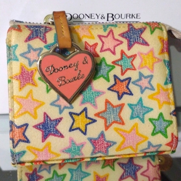 Dooney Bourke Rainbow 🌈 Zipper colorful ✨ ⭐ Compartments ID 🪟 🛍️🎁 NWT - Picture 5 of 10
